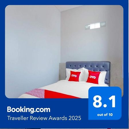 Super Oyo Capital O 90336 Olive Guest House Surabaya Ngoại thất bức ảnh