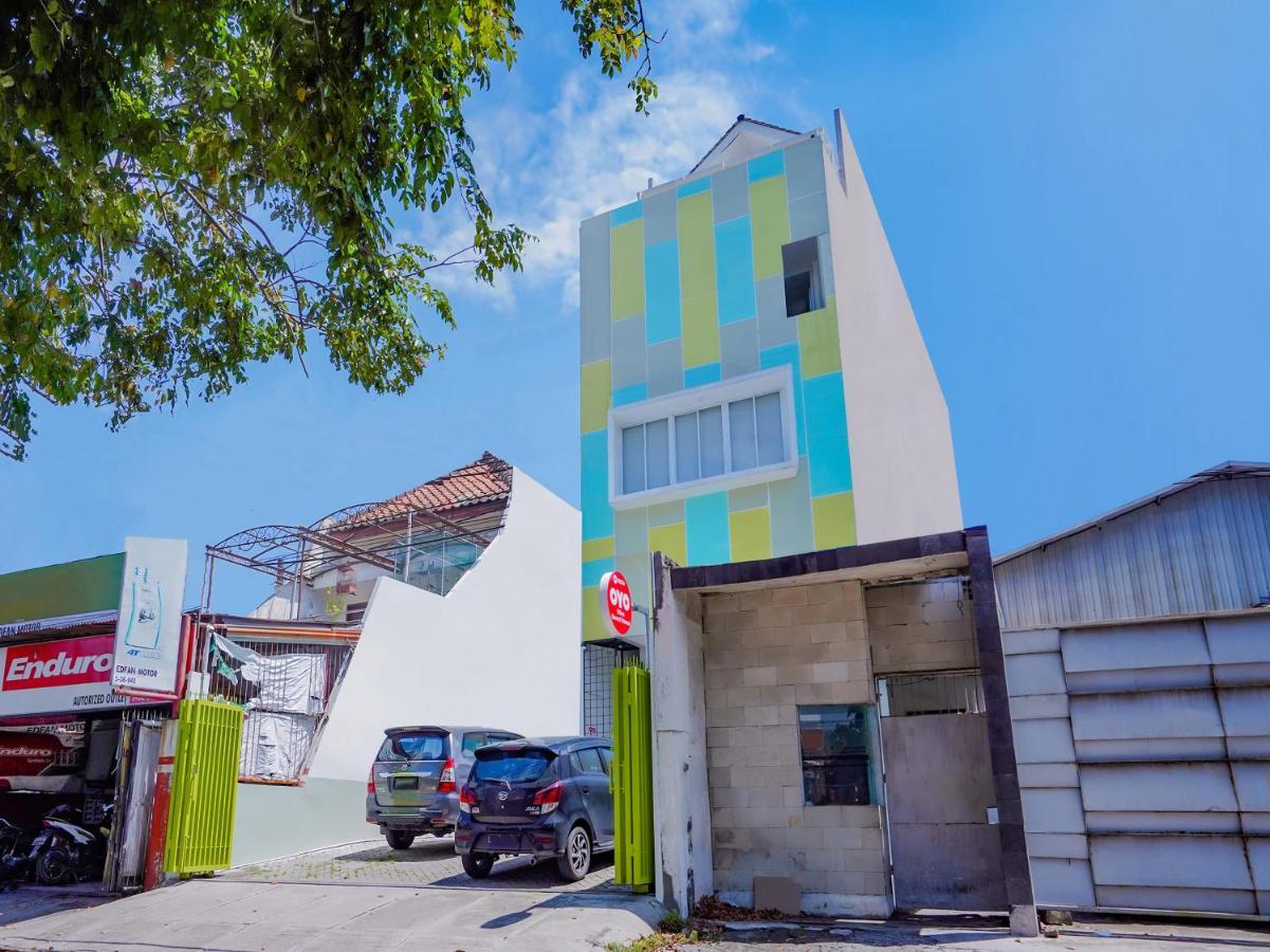 Super Oyo Capital O 90336 Olive Guest House Surabaya Ngoại thất bức ảnh