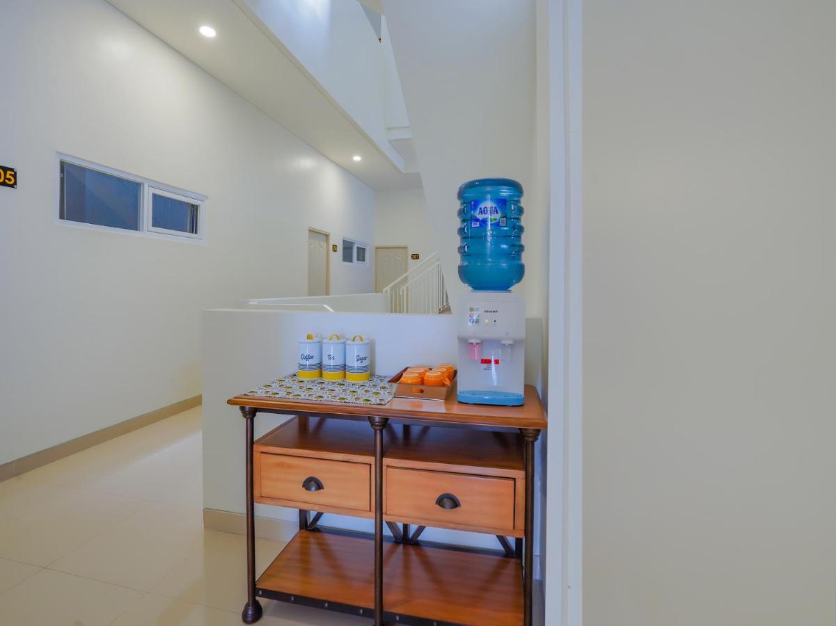 Super Oyo Capital O 90336 Olive Guest House Surabaya Ngoại thất bức ảnh