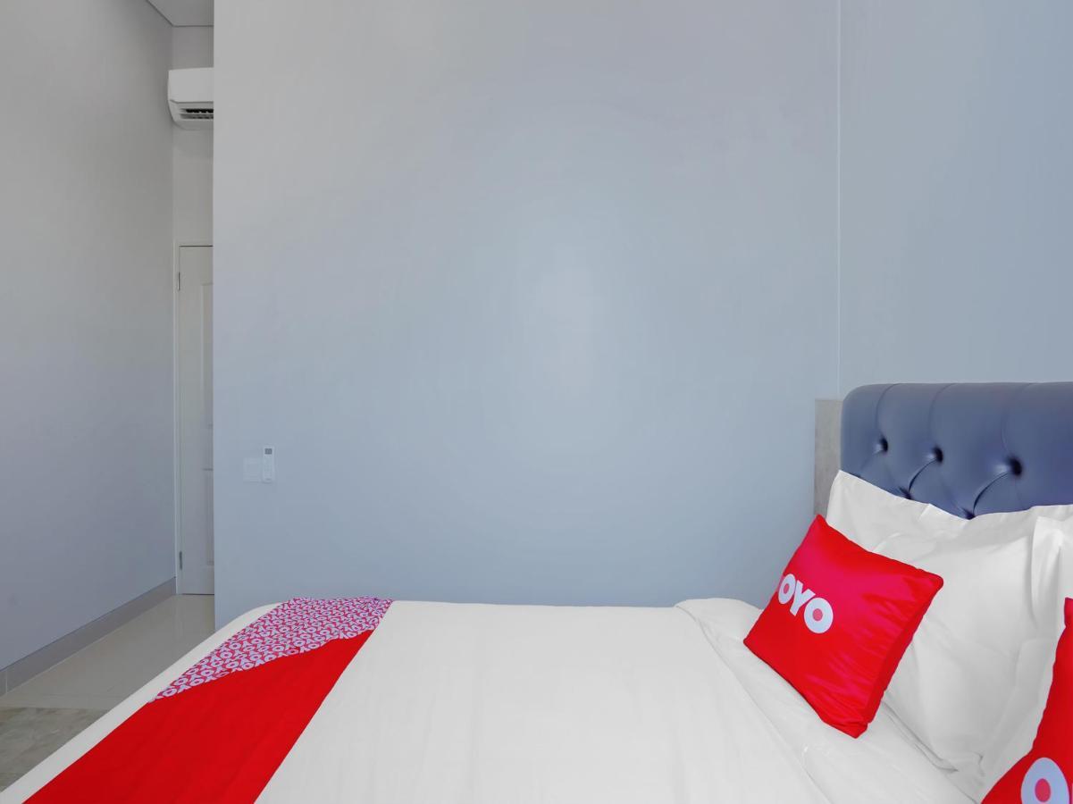 Super Oyo Capital O 90336 Olive Guest House Surabaya Ngoại thất bức ảnh